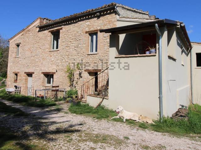 Rustico in vendita a Rotella, Ascoli Piceno