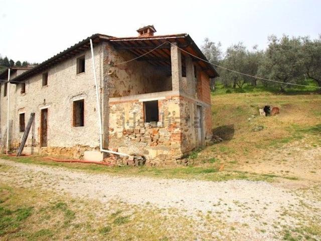Rustico in vendita a Collecchio, Uzzano E Castello