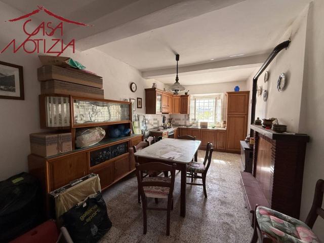 Rustico in vendita a San Pancrazio, Bagni Di Lucca Ponte