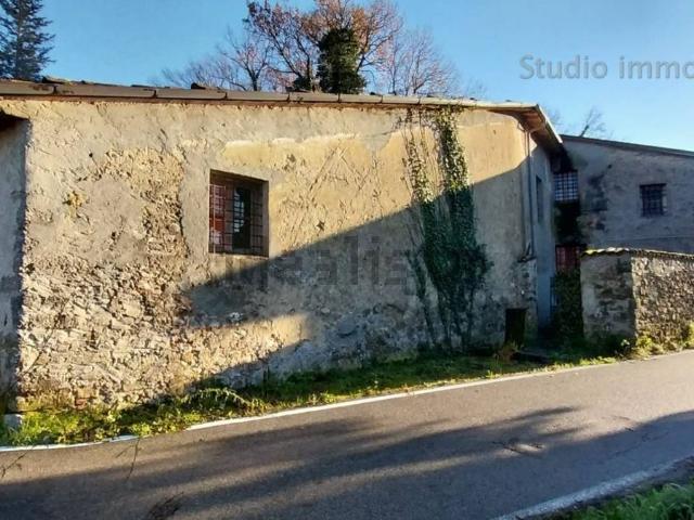 Rustico in vendita a Camaiore, Toscana