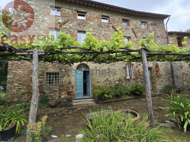 Rustico in vendita a Botrici, Massarosa