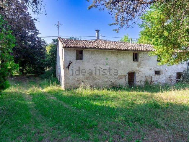 Rustico in vendita a Trecastelli, Marche