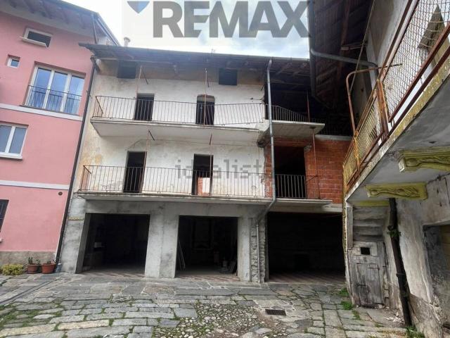 Rustico in vendita a Comunità Montana Valli del Verbano, Mesenzana