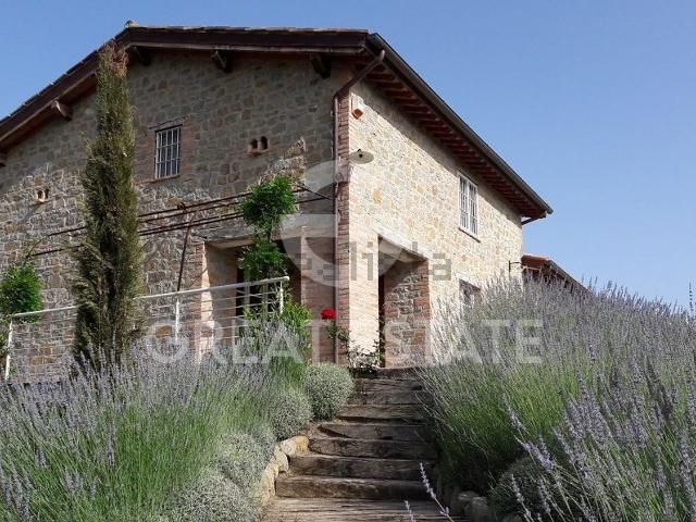 Rustico in vendita a Casenuove, Magione