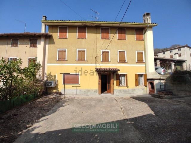 Rustico in vendita a Cavaso del Tomba, Vettorazzi