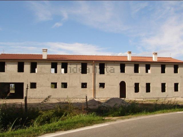 Rustico in vendita a Angiari, Veneto