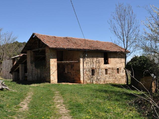 Rustico in vendita a Madonna del Campanile, Piemonte