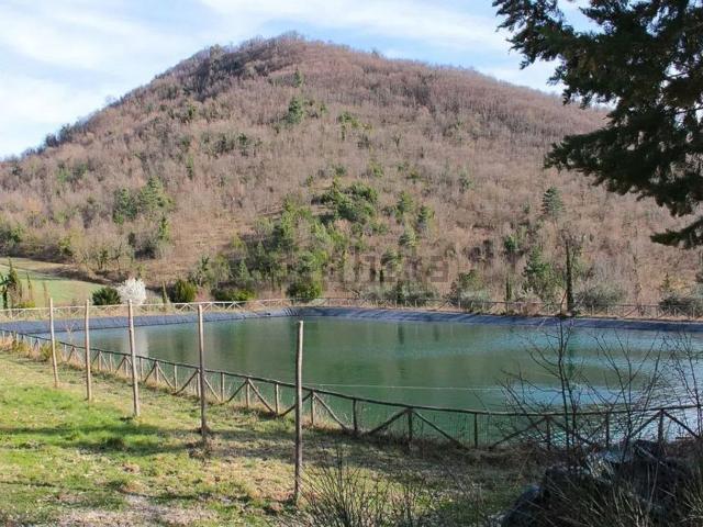 Rustico in vendita a Canavaccio, Urbino