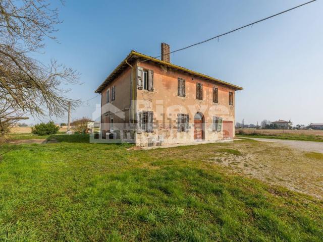 Rustico in vendita a Unione Reno Galliera, Pieve Di Cento