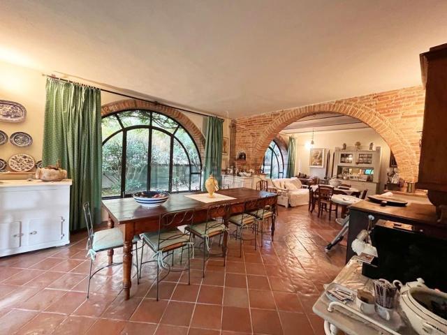 Rustico in vendita a Foiano Della Chiana, Toscana