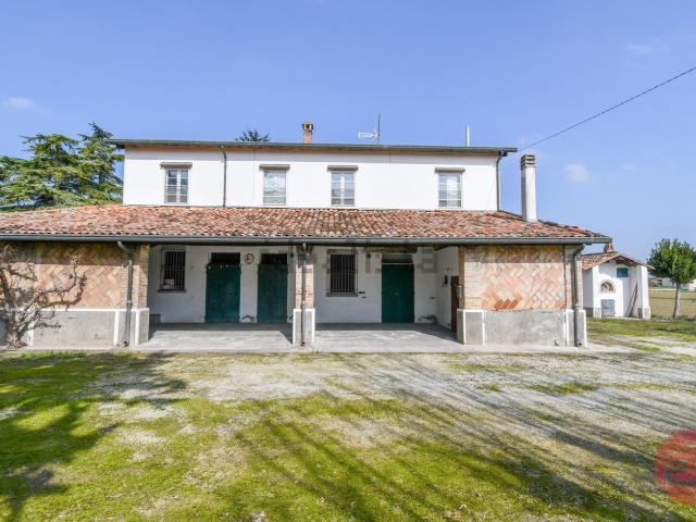 Rustico in vendita a Unione dei comuni Valle del Savio, Cesenà