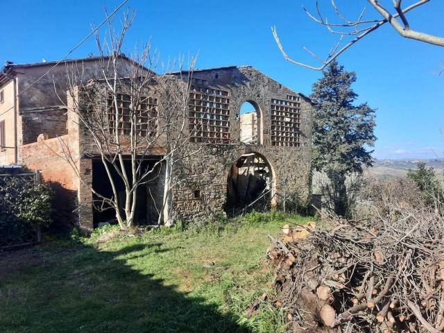 Rustico in vendita a Gavignano, Lecchi