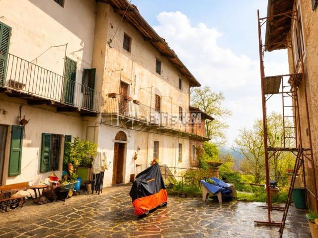 Rustico in vendita a Corticella, Roasio