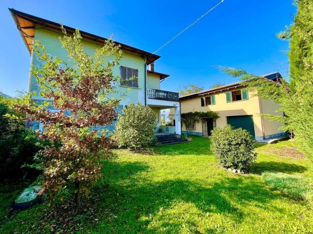 Rustico in vendita a Cascina Balzago, Bobbio