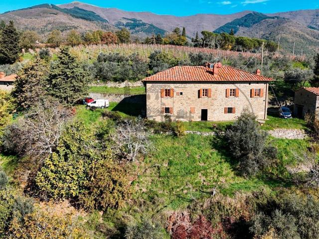 Rustico in vendita a Loro Ciuffenna, Toscana