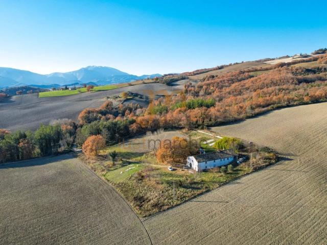 Rustico in vendita a Marche, Pesaro E Urbino