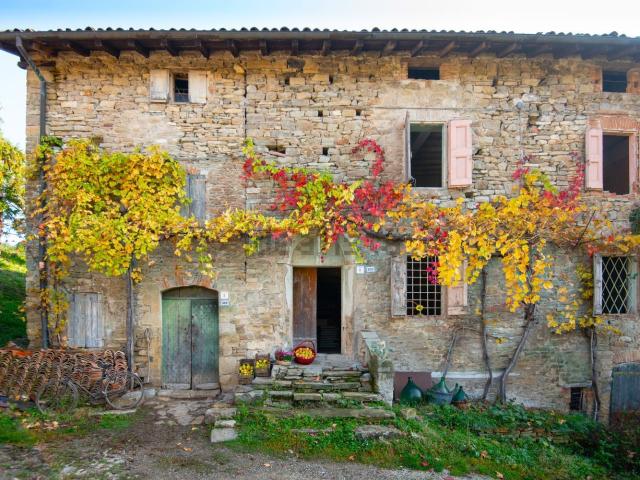 Rustico in vendita a Unione dei comuni Valli del Reno, Lavino e Samoggia, Goccia