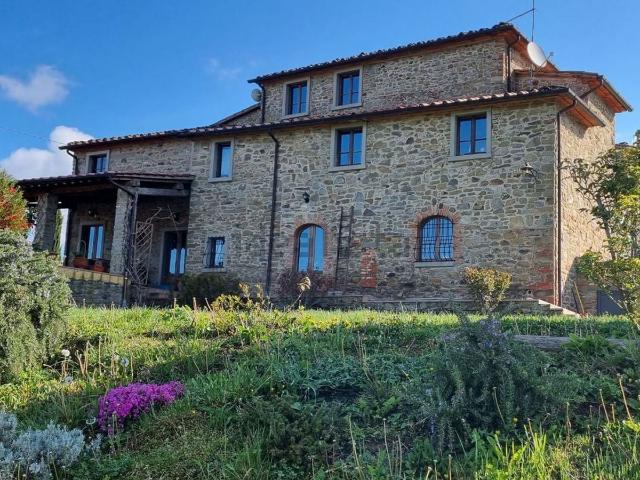 Rustico in vendita a Foiano Della Chiana, Toscana