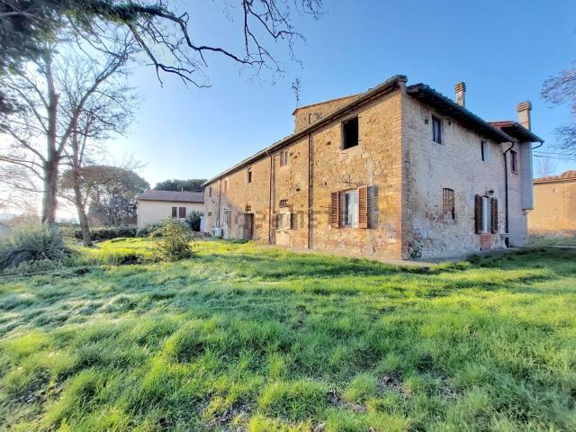 Rustico in vendita a Unione dei Comuni Circondario dell'Empolese Valdelsa, Lucardo