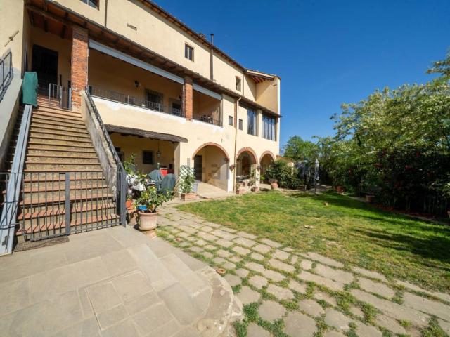 Rustico in vendita a Castelfranco Piandiscò, Toscana