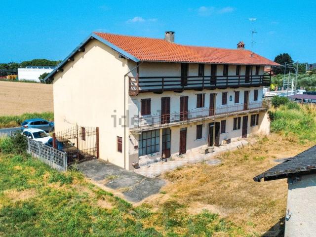 Rustico in vendita a San Gaudenzio, Piemonte
