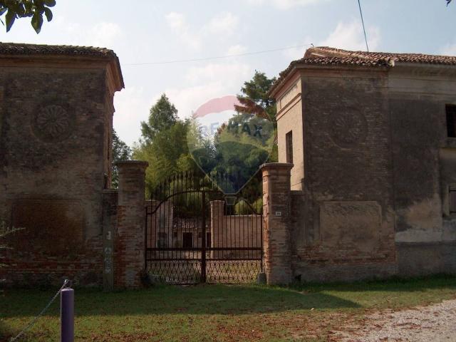Rustico in vendita a Ceresara, Lombardia