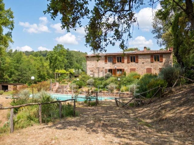 Rustico in vendita a Monticiano, Toscana