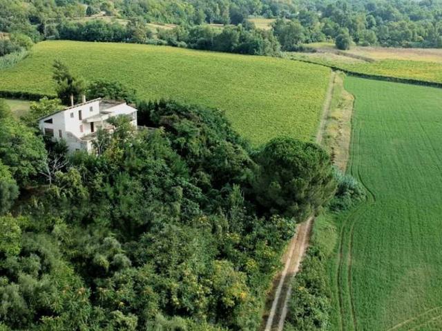 Rustico in vendita a Rosciano, Abruzzo