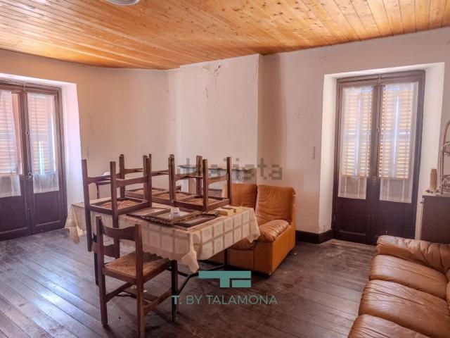 Rustico in vendita a Comunità Montana Valli del Verbano, Dumenza