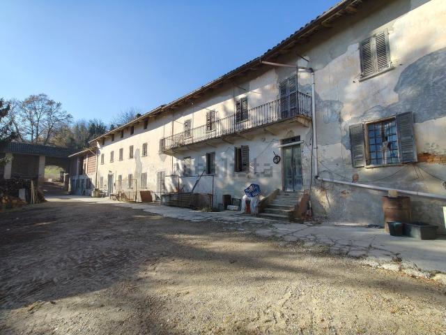 Rustico in vendita a Piemonte, Asti