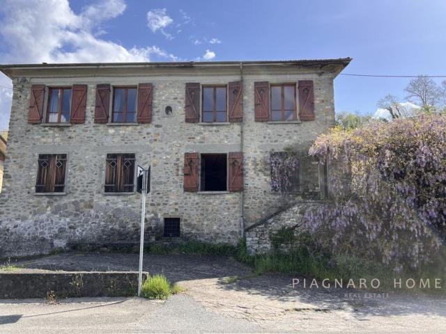 Rustico in vendita a Unione di comuni Montana Lunigiana, Filattiera