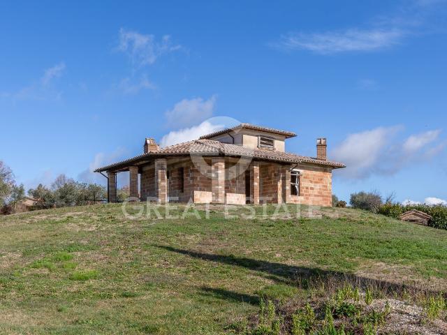 Rustico in vendita a Montecastrilli, Umbria