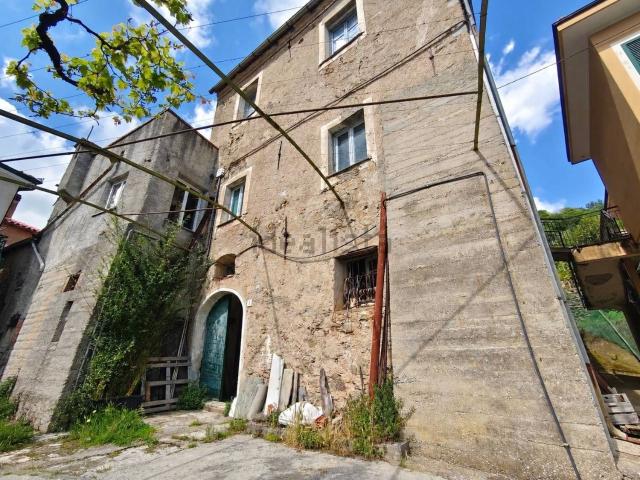Rustico in vendita a Rialto, Liguria