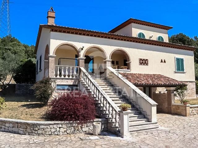 Rustico in vendita a Guardea, Umbria