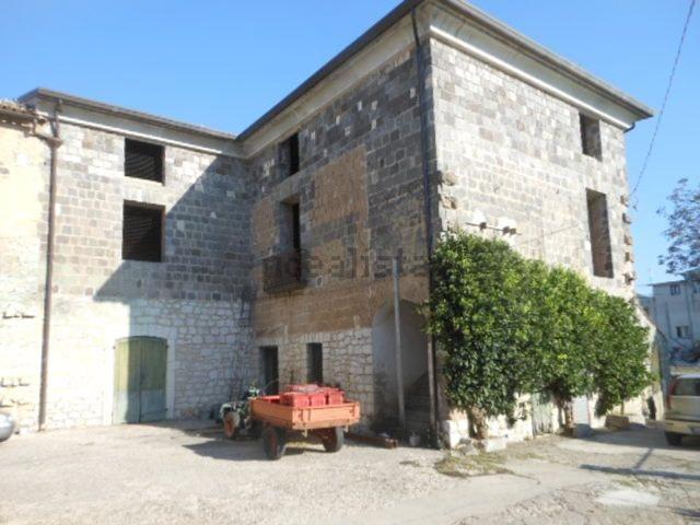 Rustico in vendita a Pietravairano, Campania