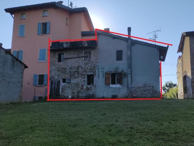 Rustico in vendita a Val d’Enza, Re
