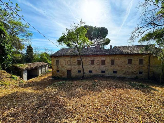 Rustico in vendita a Marche, Fermo