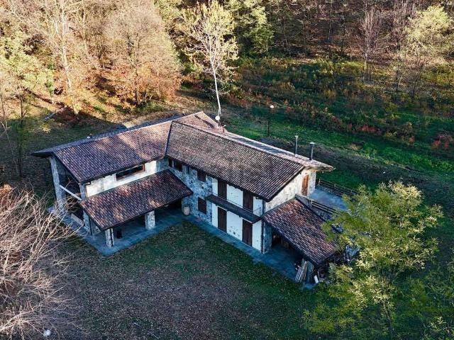 Rustico in vendita a Gemonio, Varese
