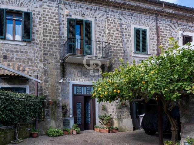 Rustico in vendita a Caserta, Campania