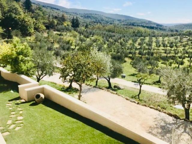 Rustico in vendita a Prato, Toscana