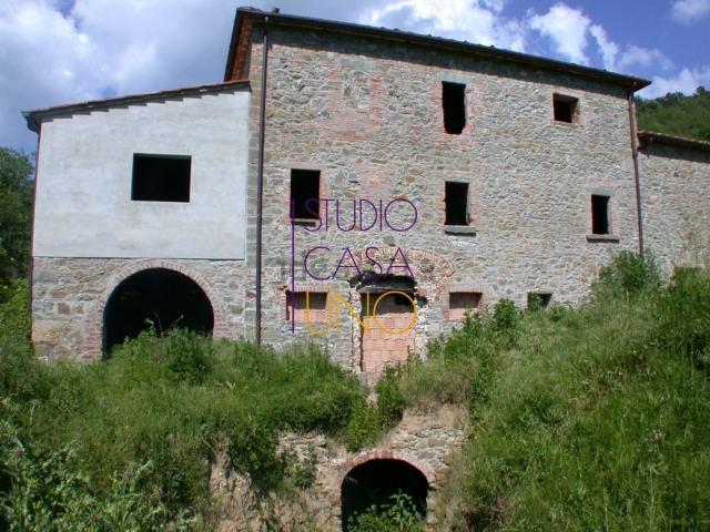 Rustico in vendita a Bucine, Toscana