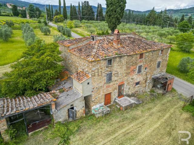 Rustico in vendita a Capolona, Toscana