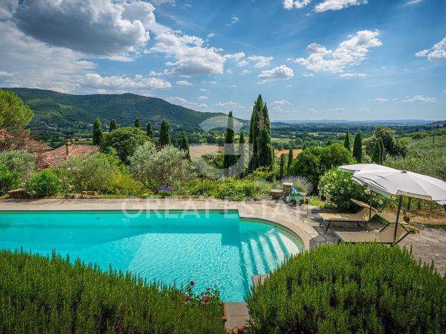 Rustico in vendita a Castiglion Fiorentino, Toscana