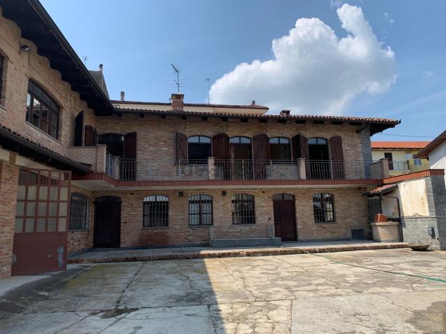 Rustico in vendita a Piemonte, Asti