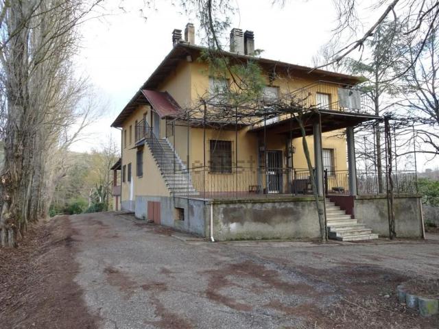 Rustico in vendita a Nuovo Circondario Imolese, Imola