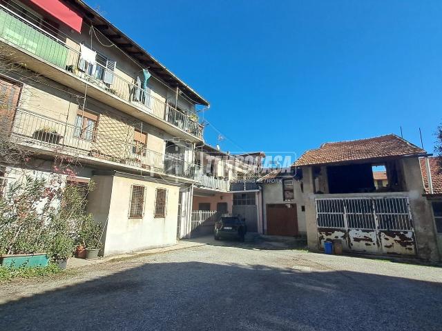 Rustico in vendita a Nova Milanese, Monza-brianza