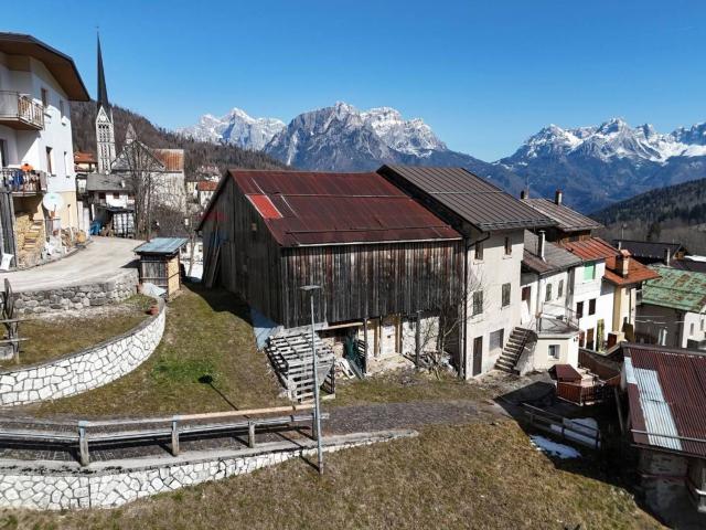 Rustico in vendita a Voltago Agordino, Veneto