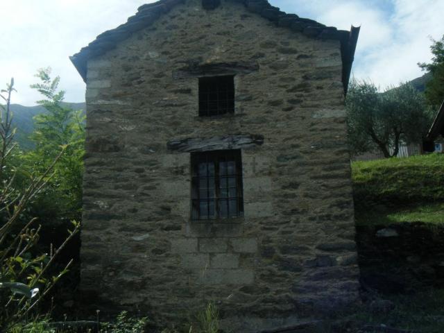 Rustico in vendita a Musso, Lombardia