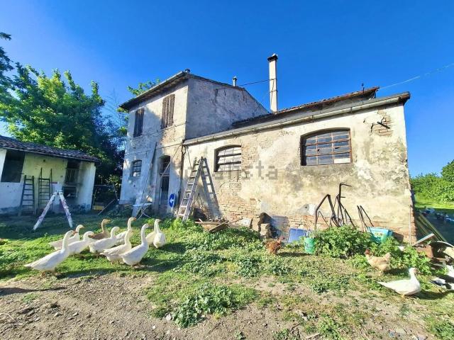 Rustico in vendita a Unione di Comuni della Romagna Forlivese, Quattro