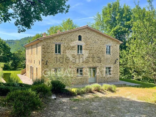 Rustico in vendita a Gubbio, Umbria